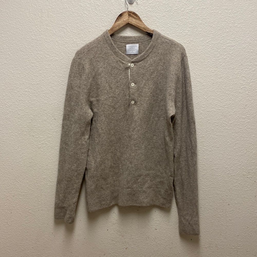 Abercrombie & Fitch Tan Henley Sweater